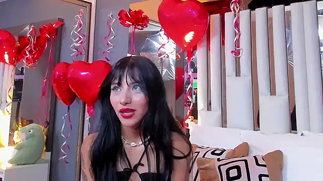 Snapshot of Kitty_Eliffe chatting on 02-15-25, 02:15 Kitty Eliffe online show from 02-15-25, 02:15