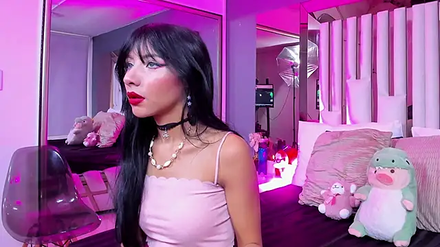 Snapshot of Kitty_Eliffe chatting on 03-05-25, 07:27 Kitty Eliffe online show from 03-05-25, 07:27