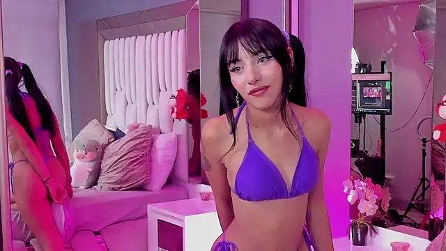 Snapshot of Kitty_Eliffe chatting on 03-22-25, 10:37 Kitty Eliffe online show from 03-22-25, 10:37