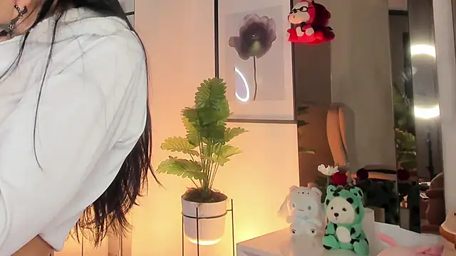 Snapshot of Kitty_Eliffe chatting on 09-19-25, 10:54 Kitty Eliffe online show from 09-19-25, 10:54