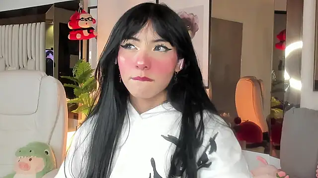 Snapshot of Kitty_Eliffe chatting on 09-23-25, 09:29 Kitty Eliffe online show from 09-23-25, 09:29