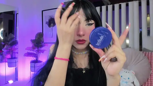 Snapshot of Kitty_Eliffe chatting on 10-04-25, 09:46 Kitty Eliffe online show from 10-04-25, 09:46