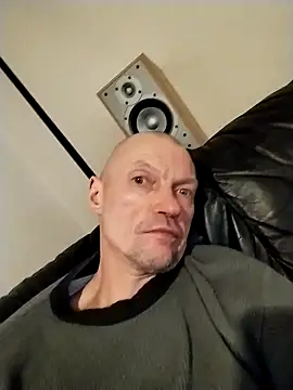 Snapshot of Mr-696 chatting on 03-06-25, 10:04 Mr-696 online show from 03-06-25, 10:04