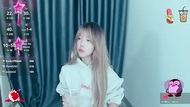 -Poison-Ivy- online show from 12-04-24, 12:36