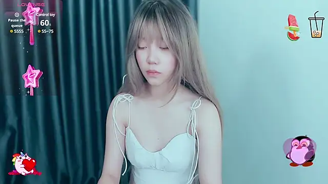 -Poison-Ivy- online show from 12-05-24, 08:22