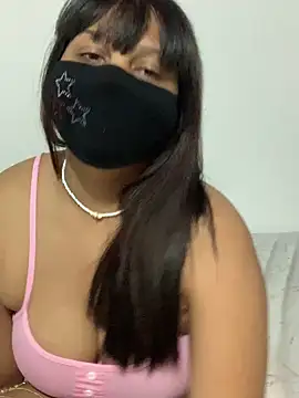 Snapshot of Jeroliee_viyana chatting on 02-04-25, 06:17 Jeroliee viyana online show from 02-04-25, 06:17