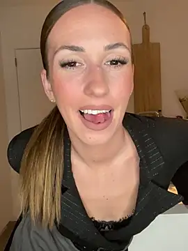 lola tentatiion online show from 03-09-25, 08:42