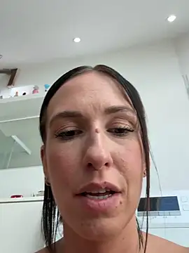 lola tentatiion online show from 06-18-26, 09:14