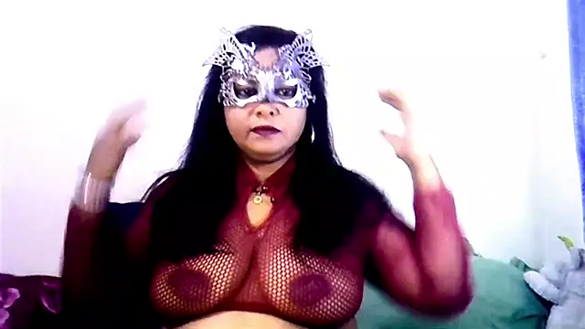 Snapshot of Mysterylady143 chatting on 05-20-26, 06:14 Mysterylady143 online show from 05-20-26, 06:14