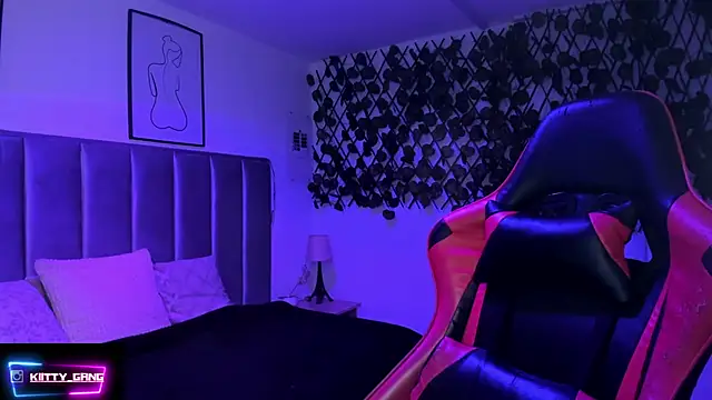 Kitty Gang online show from 02-28-26, 02:23