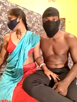 Snapshot of indiancouple09 chatting on 02-01-26, 04:05 indiancouple09 online show from 02-01-26, 04:05