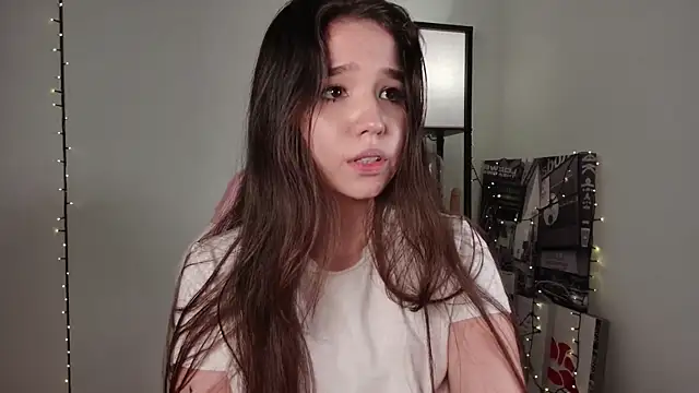 Snapshot of purrrrrrrrr chatting on 12-05-24, 07:28 purrrrrrrrr online show from 12-05-24, 07:28