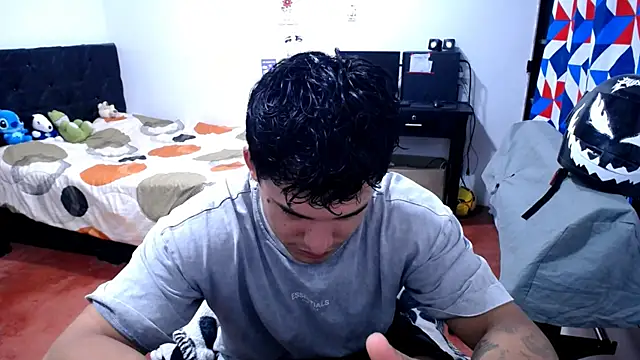 Snapshot of freddy_romas chatting on 06-26-26, 11:31 freddy romas online show from 06-26-26, 11:31