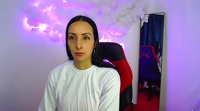 Snapshot of yaralyminjo2 chatting on 12-09-24, 02:06 yaralyminjo2 online show from 12-09-24, 02:06