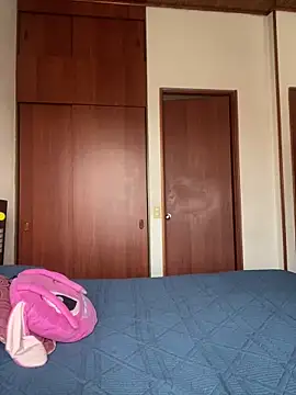 Snapshot of yaralyminjo2 chatting on 12-27-24, 09:00 yaralyminjo2 online show from 12-27-24, 09:00