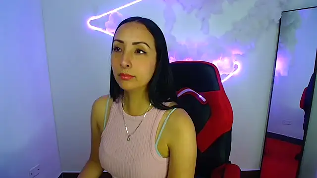 Snapshot of yaralyminjo2 chatting on 01-20-25, 01:53 yaralyminjo2 online show from 01-20-25, 01:53