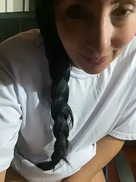 Snapshot of yaralyminjo2 chatting on 01-29-25, 12:54 yaralyminjo2 online show from 01-29-25, 12:54