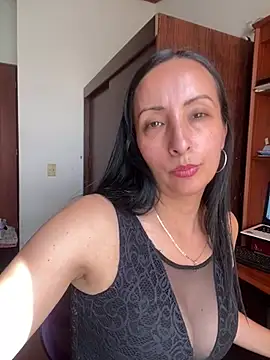 Snapshot of yaralyminjo2 chatting on 02-07-25, 08:42 yaralyminjo2 online show from 02-07-25, 08:42