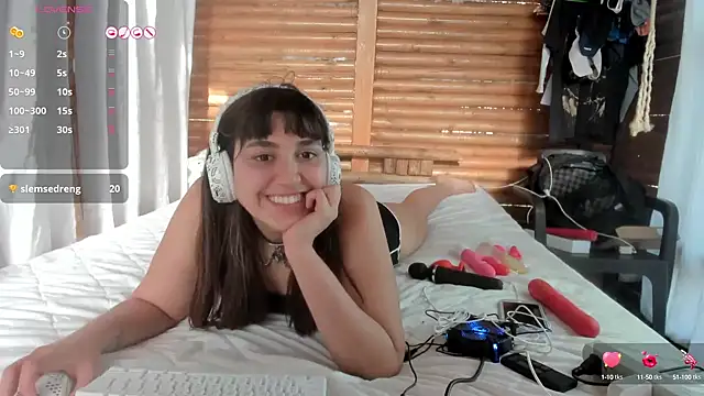 Snapshot of soysara15 chatting on 02-02-25, 09:34 soysara15 online show from 02-02-25, 09:34