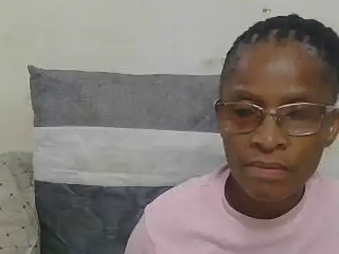 Snapshot of Sugarpoppy24 chatting on 02-19-25, 04:22 Sugarpoppy24 online show from 02-19-25, 04:22