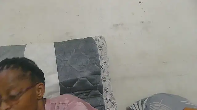 Snapshot of Sugarpoppy24 chatting on 03-02-25, 06:40 Sugarpoppy24 online show from 03-02-25, 06:40