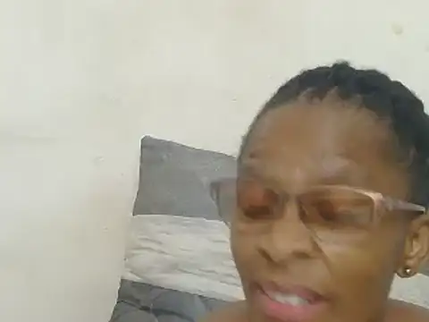 Snapshot of Sugarpoppy24 chatting on 03-08-25, 11:28 Sugarpoppy24 online show from 03-08-25, 11:28