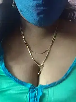 mallu-sumi online show from 10-31-25, 02:56