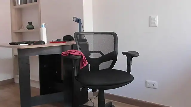 Snapshot of pablo-rincon95 chatting on 01-21-25, 07:06 pablo-rincon95 online show from 01-21-25, 07:06