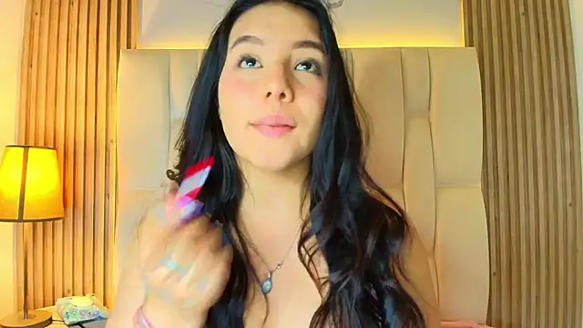 Emily Trujillo online show from 05-25-26, 08:15