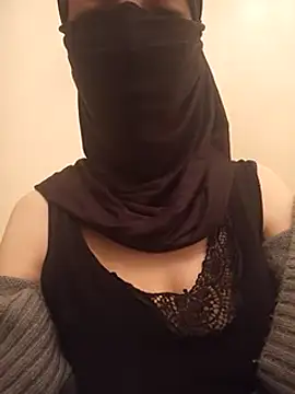 Liliiiblow online show from 12-25-24, 12:16