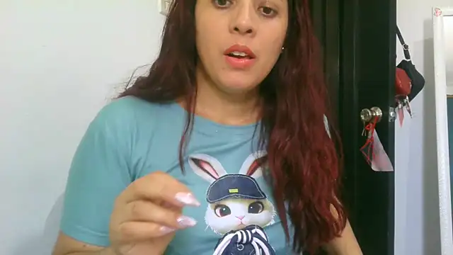 Anne kis online show from 09-11-25, 05:35