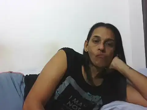 Snapshot of latinbrunettet chatting on 12-11-24, 07:57 latinbrunettet online show from 12-11-24, 07:57