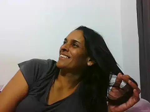 Snapshot of latinbrunettet chatting on 03-05-25, 02:01 latinbrunettet online show from 03-05-25, 02:01