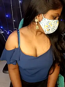 Snapshot of honey-sexy chatting on 01-05-25, 01:58 honey-sexy online show from 01-05-25, 01:58