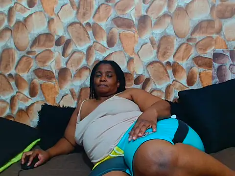 Snapshot of AfricanBigAssxx98 chatting on 03-07-25, 12:48 AfricanBigAssxx98 online show from 03-07-25, 12:48