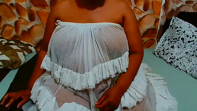 Snapshot of AfricanBigAssxx98 chatting on 09-13-25, 09:14 AfricanBigAssxx98 online show from 09-13-25, 09:14