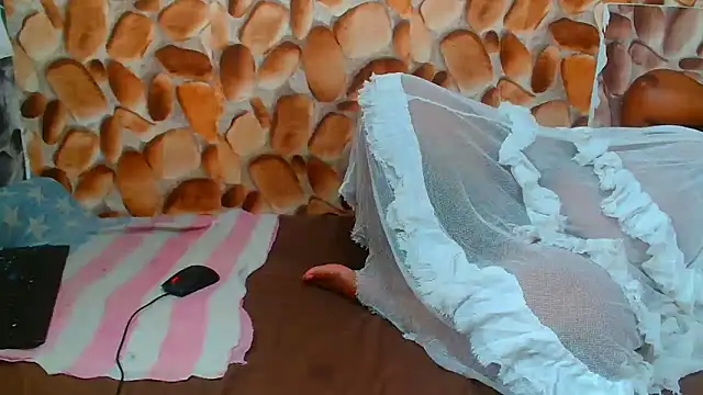 Snapshot of AfricanBigAssxx98 chatting on 11-24-25, 07:19 AfricanBigAssxx98 online show from 11-24-25, 07:19