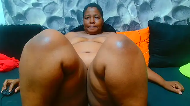 Snapshot of AfricanBigAssxx98 chatting on 07-15-26, 06:35 AfricanBigAssxx98 online show from 07-15-26, 06:35