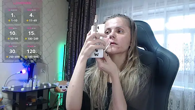 Snapshot of JessieOMays chatting on 04-08-26, 12:32 JessieOMays online show from 04-08-26, 12:32