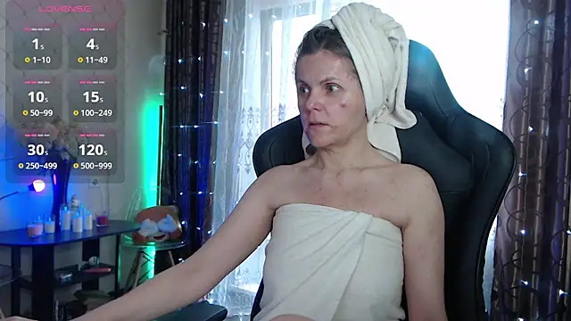 JessieOMays online show from 05-28-26, 03:04