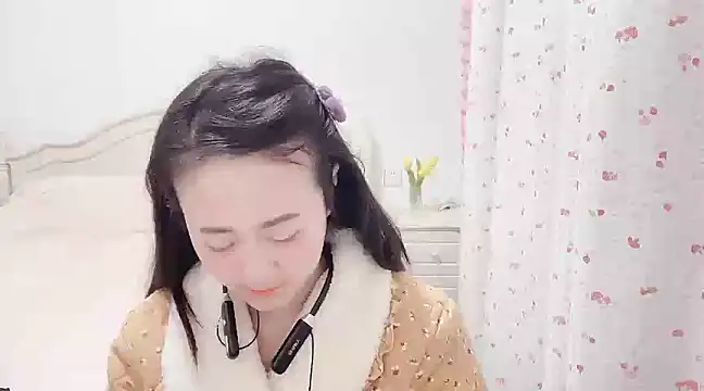 fanfan-FF online show from 02-23-25, 01:24