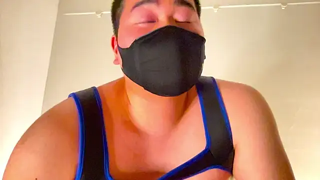 Snapshot of makoto-gmpd chatting on 02-14-25, 11:10 makoto-gmpd online show from 02-14-25, 11:10
