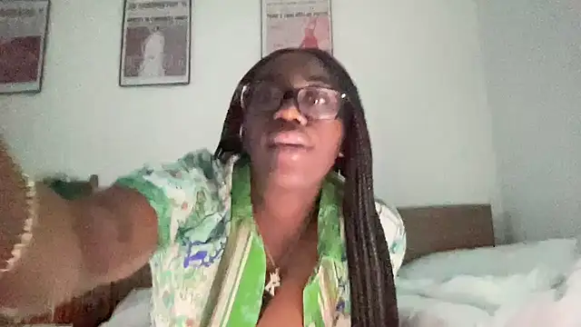 AveryJ99 online show from 12-02-24, 10:23