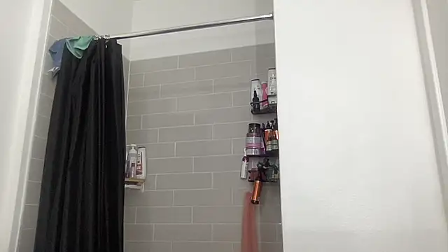 AveryJ99 online show from 02-11-25, 02:02