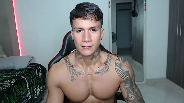 pettergrey1 online show from 04-13-26, 08:03