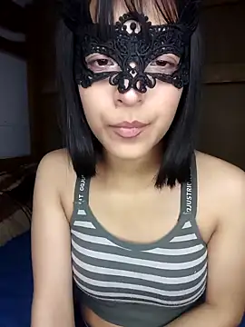 Snapshot of PequeArely chatting on 01-04-25, 12:27 PequeArely online show from 01-04-25, 12:27