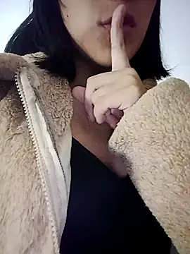 Snapshot of PequeArely chatting on 02-06-25, 09:22 PequeArely online show from 02-06-25, 09:22