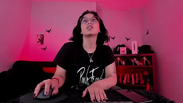 lilith-deveraux online show from 11-27-25, 01:13