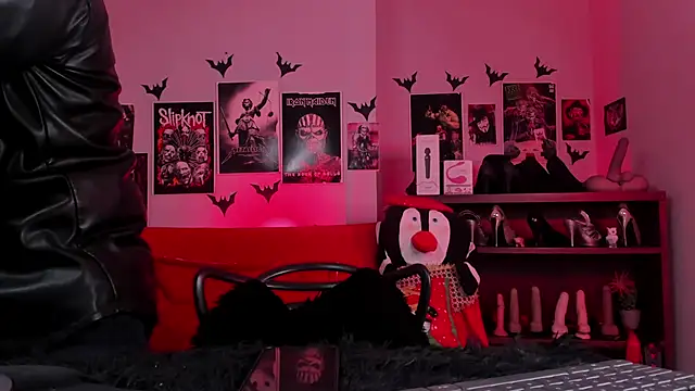 lilith-deveraux online show from 12-04-25, 04:48