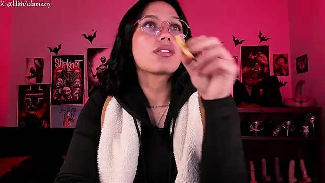 lilith-deveraux online show from 03-26-26, 03:12